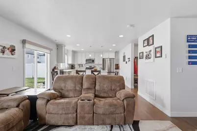 2927 S 2600 W, Syracuse, UT 84075 - Photo 5