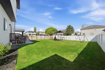 1313 E Ballast Way, Eagle Mountain, UT 84005 - Photo 31