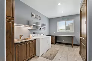 1001 S 480 E, Nephi, UT 84648 - Photo 25