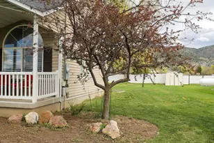 320 S 100 W, Malad City, ID 83252 - Photo 11
