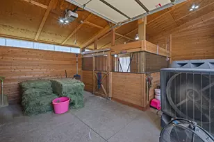 1829 W Heritage Ranch Dr N, Farr West, UT 84404 - Photo 17