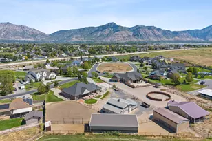 1829 W Heritage Ranch Dr N, Farr West, UT 84404 - Photo 25