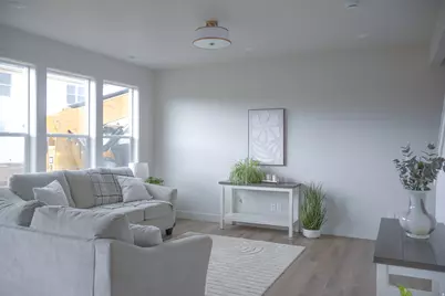 190 E 625 S, Hyde Park, UT 84318 - Photo 9