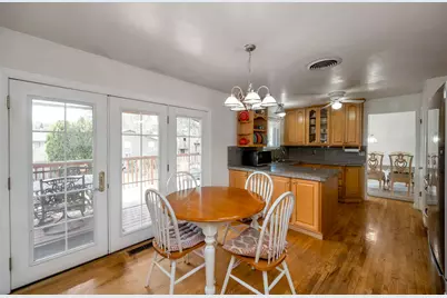 1860 E Spring Ln S, Holladay, UT 84117 - Photo 5