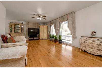 1860 E Spring Ln S, Holladay, UT 84117 - Photo 11