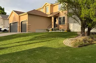 1453 S 400 E, Kaysville, UT 84037 - Photo 3