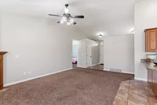 4521 W 5625 S, Hooper, UT 84315 - Photo 9