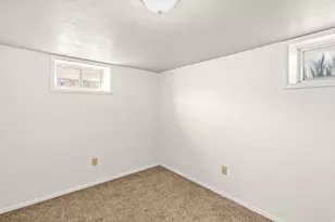 4594 S 250 E, Washington Terrace, UT 84405 - Photo 13