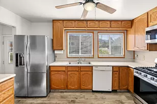 4594 S 250 E, Washington Terrace, UT 84405 - Photo 5