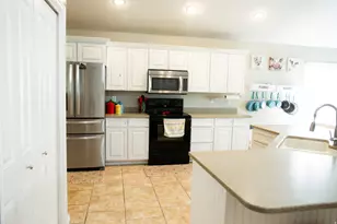 1013 W 3000 N, Pleasant View, UT 84414 - Photo 15