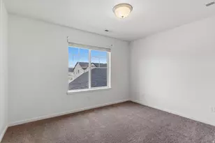 1998 W 900 N, Layton, UT 84041 - Photo 31