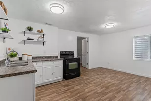 1998 W 900 N, Layton, UT 84041 - Photo 39