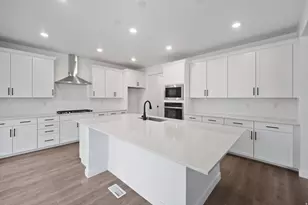 3317 S Zigzag Heron Dr, Saratoga Springs, UT 84045 - Photo 9
