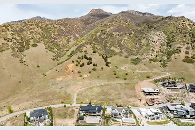 7141 S City View Dr E #10, Cottonwood Heights, UT 84121 - Photo 5