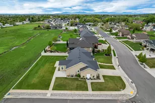 919 E 2050 N, North Ogden, UT 84414 - Photo 41