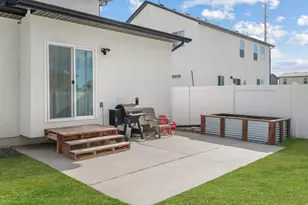 826 W Walnut Bark Ln, Mapleton, UT 84664 - Photo 31