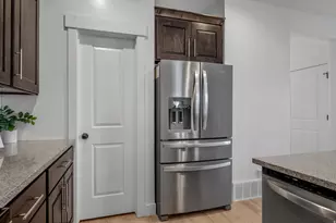 826 W Walnut Bark Ln, Mapleton, UT 84664 - Photo 9