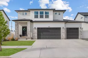 826 W Walnut Bark Ln, Mapleton, UT 84664 - Photo 1