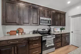826 W Walnut Bark Ln, Mapleton, UT 84664 - Photo 5