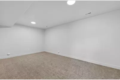 696 S 3500 W #216, West Weber, UT 84401 - Photo 39
