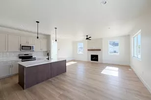 499 W 2030 N, Tooele, UT 84074 - Photo 7
