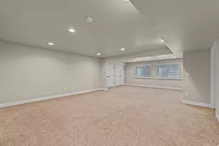 378 N Thurston Ln, Layton, UT 84040 - Photo 21