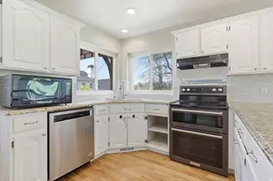 802 S East Mountain Circle, Alpine, UT 84004 - Photo 7