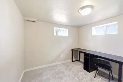 390 E Utah Ave, Tooele, UT 84074 - Photo 13