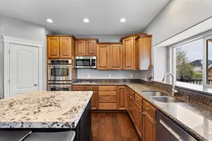 171 S Preston St, Kaysville, UT 84037 - Photo 33