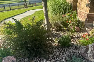 1234 S Parkway Blvd E, Saratoga Springs, UT 84045 - Photo 3
