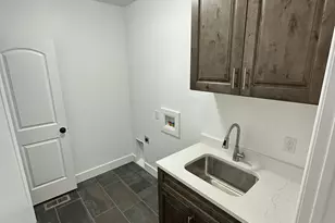 1234 S Parkway Blvd E, Saratoga Springs, UT 84045 - Photo 31