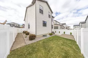 18 W Lady Ln, Bountiful, UT 84010 - Photo 35