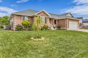 486 W 350 S, Layton, UT 84041 - Photo 39