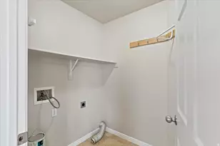 949 E Chris Circle, Clearfield, UT 84015 - Photo 9