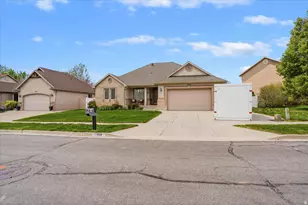 1229 N 2025 W, Layton, UT 84041 - Photo 3
