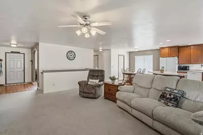 1229 N 2025 W, Layton, UT 84041 - Photo 7