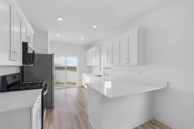 1131 Vegas St W, Grantsville, UT 84029 - Photo 7
