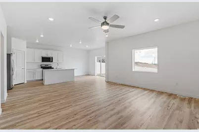 1122 Vegas St W, Grantsville, UT 84029 - Photo 13