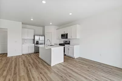 1122 Vegas St W, Grantsville, UT 84029 - Photo 9