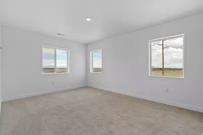 1066 Vegas St W, Grantsville, UT 84029 - Photo 19