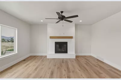 1327 E 320 S, Payson, UT 84651 - Photo 7