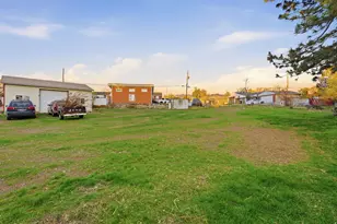 328 E 100 N, Clearfield, UT 84015 - Photo 5