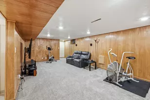 328 E 100 N, Clearfield, UT 84015 - Photo 17