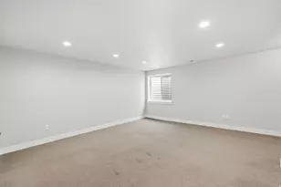 256 E Kirsten Ln N, North Salt Lake, UT 84054 - Photo 29