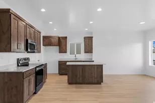 2302 E 320 N, Spanish Fork, UT 84660 - Photo 3