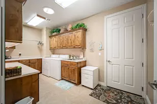 145 S Crystal Lakes Dr, Saint George, UT 84770 - Photo 21