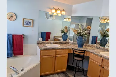 5798 W Moon Shadow Dr, Herriman, UT 84096 - Photo 15
