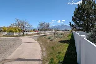 5798 W Moon Shadow Dr, Herriman, UT 84096 - Photo 25