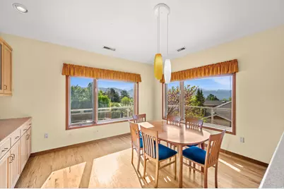 927 N Ensign Vista Dr, Salt Lake City, UT 84103 - Photo 51
