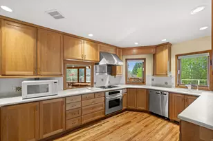 927 N Ensign Vista Dr, Salt Lake City, UT 84103 - Photo 11